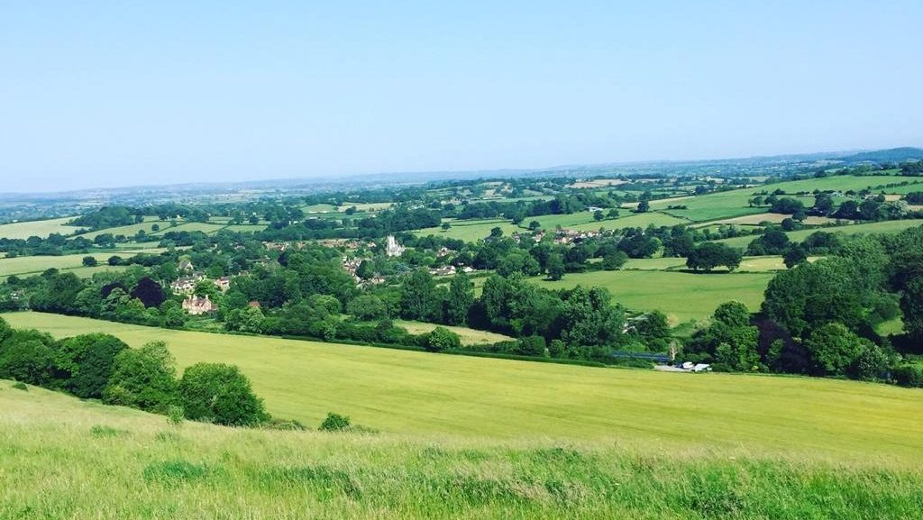 english cottage vacation spring