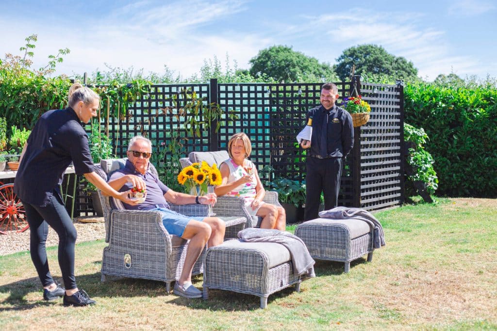 Garden Dining 2 Garden Dining 2