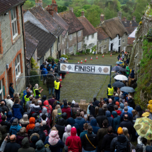 shaftesbury festival gold hill cheese race