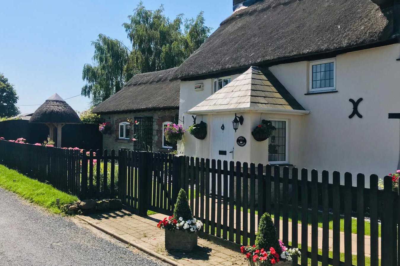 English-Cottage-Vacation-at-Well-Cottage-in-Dorset-UK