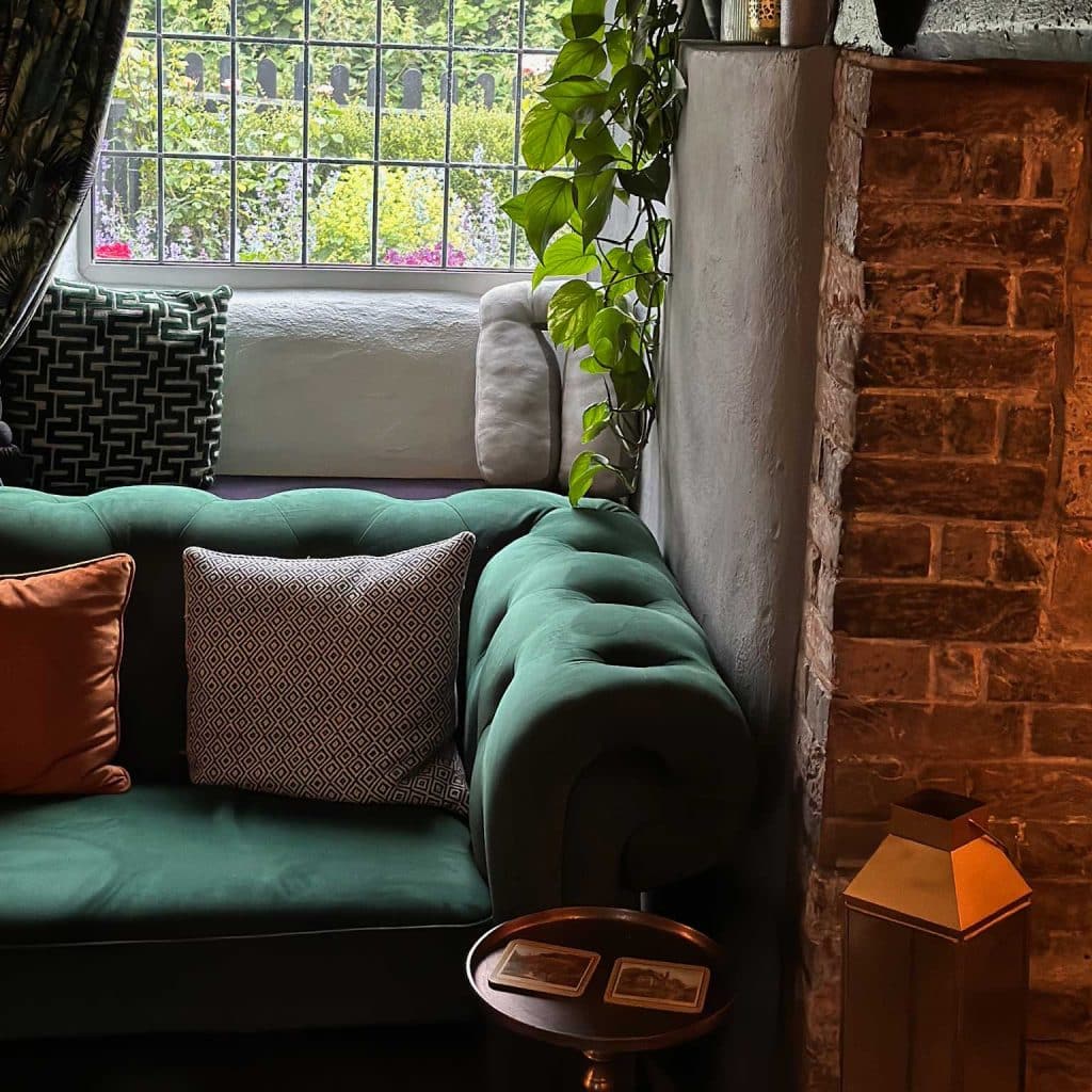 The snug at well cottage