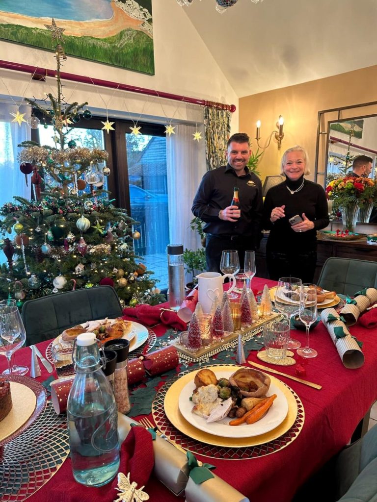 ECV-Christmas-table-Nathan-guest-resize