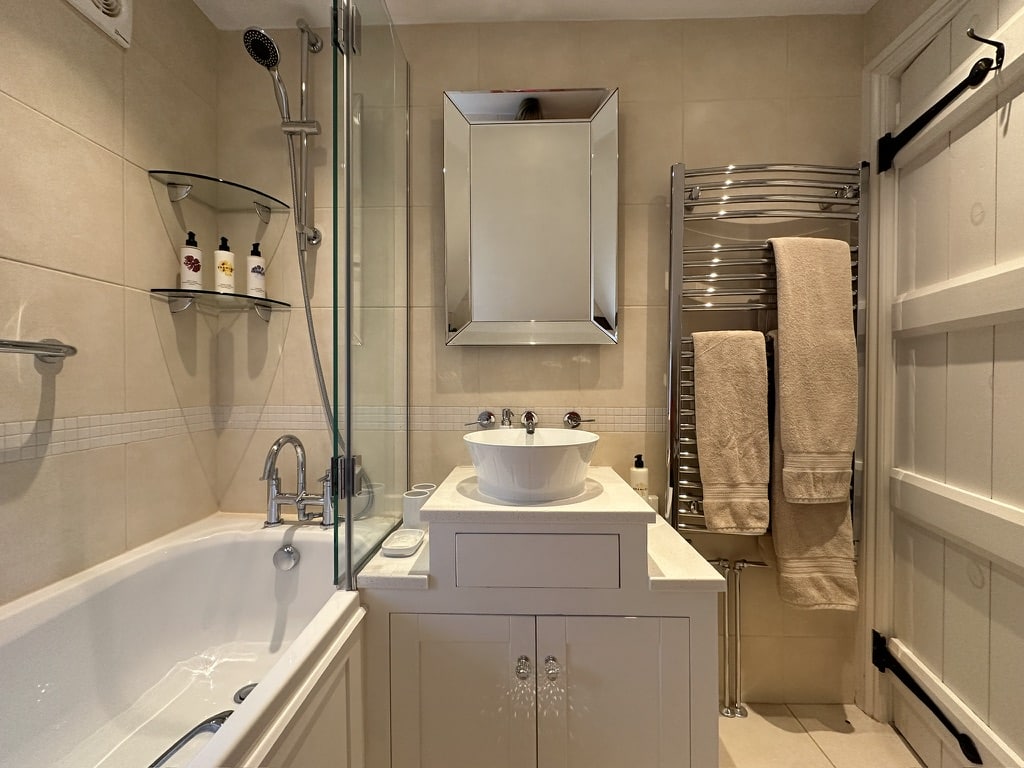 Rest & Rejuvenate in the English Countryside: Wellness at Our All‑Inclusive Cottage