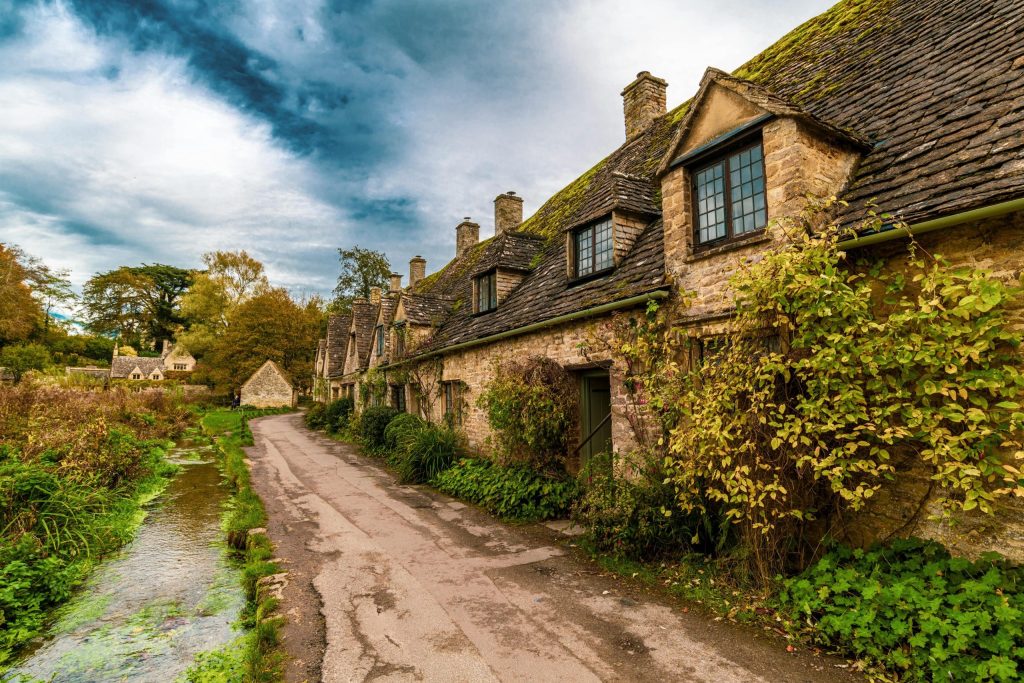 The Art of Planning a Bespoke English Countryside Itinerary: Expert Tips from Your Personal Hosts
